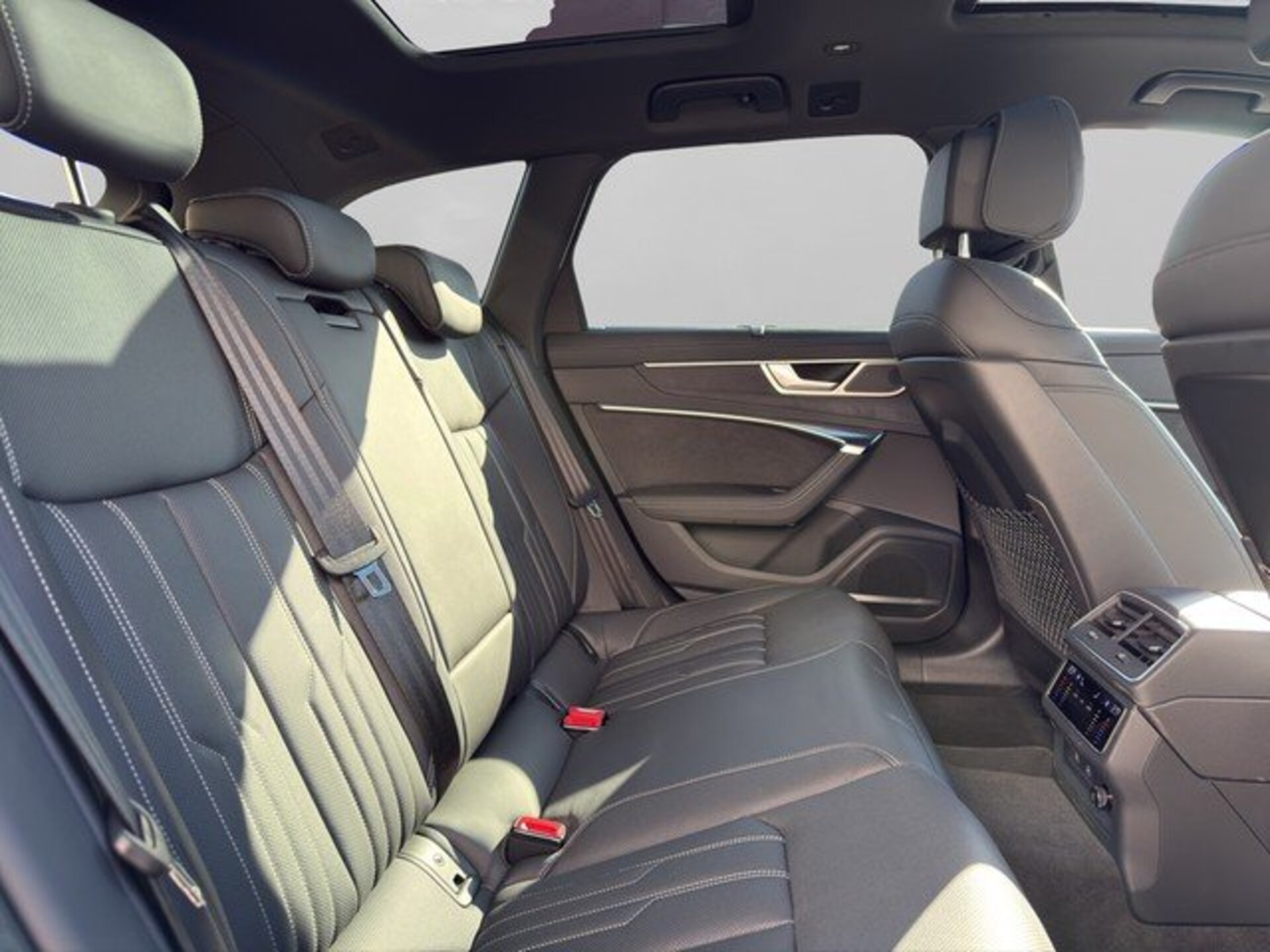 Audi S6 Avant
