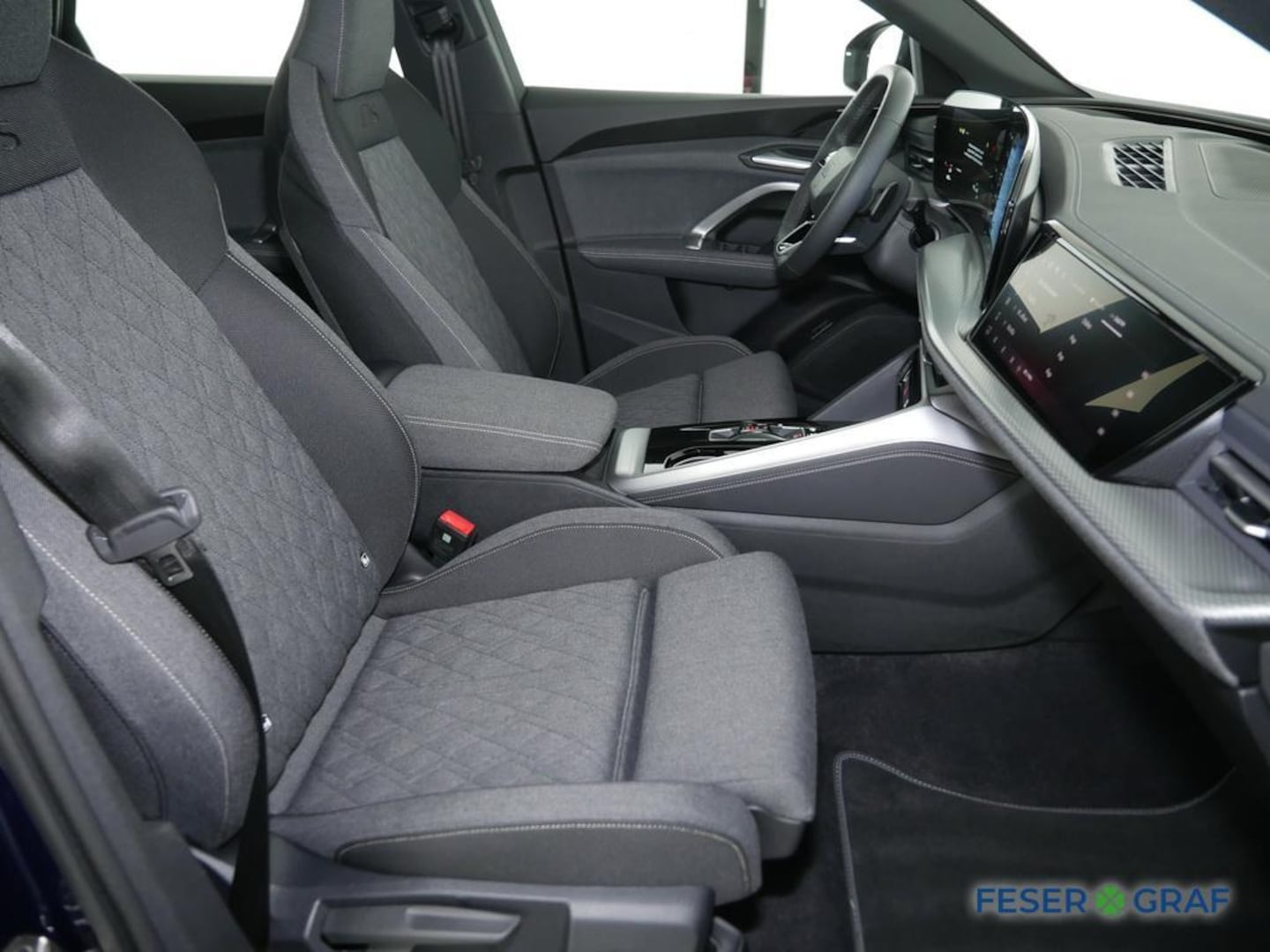 Bild über Audi Q5 SUV TFSI 150 kW S tronic - für weitere Informationen kontaktieren Sie den Audi Partner