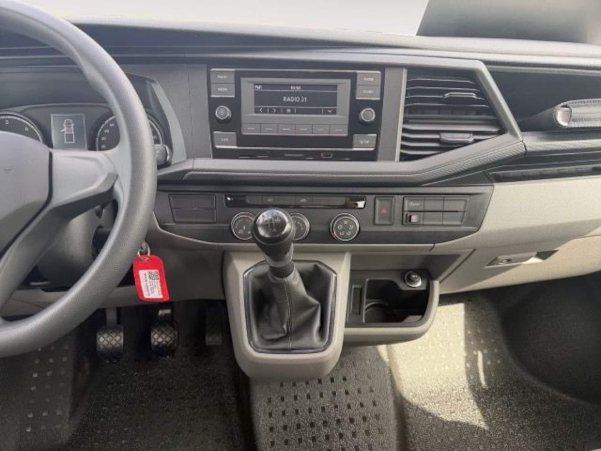 Volkswagen T6.1 Transporter Pritschenwagen Doppelkabine