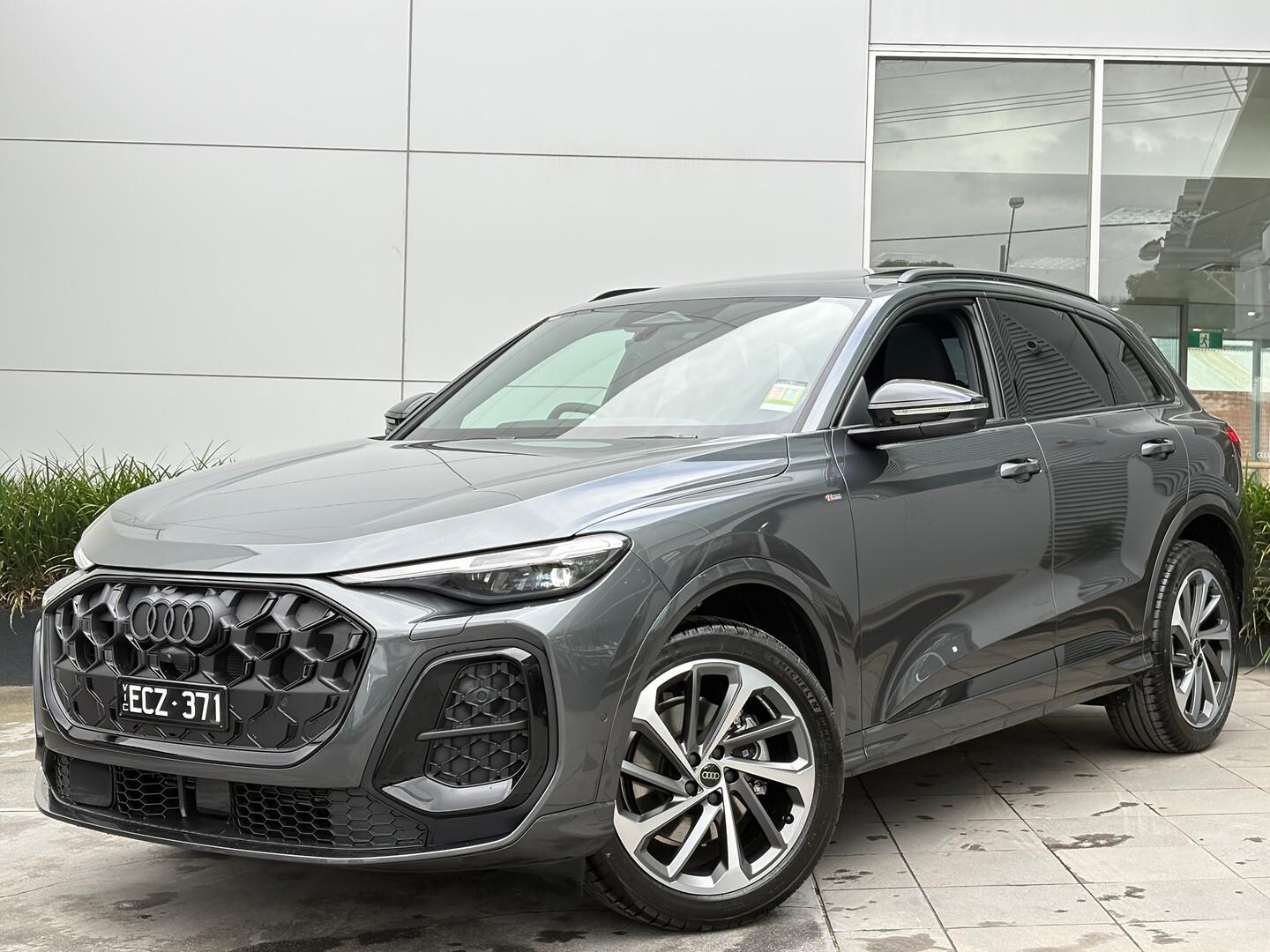 Image about Audi Q5 SUV Q5 sport TFSI quattro S tronic