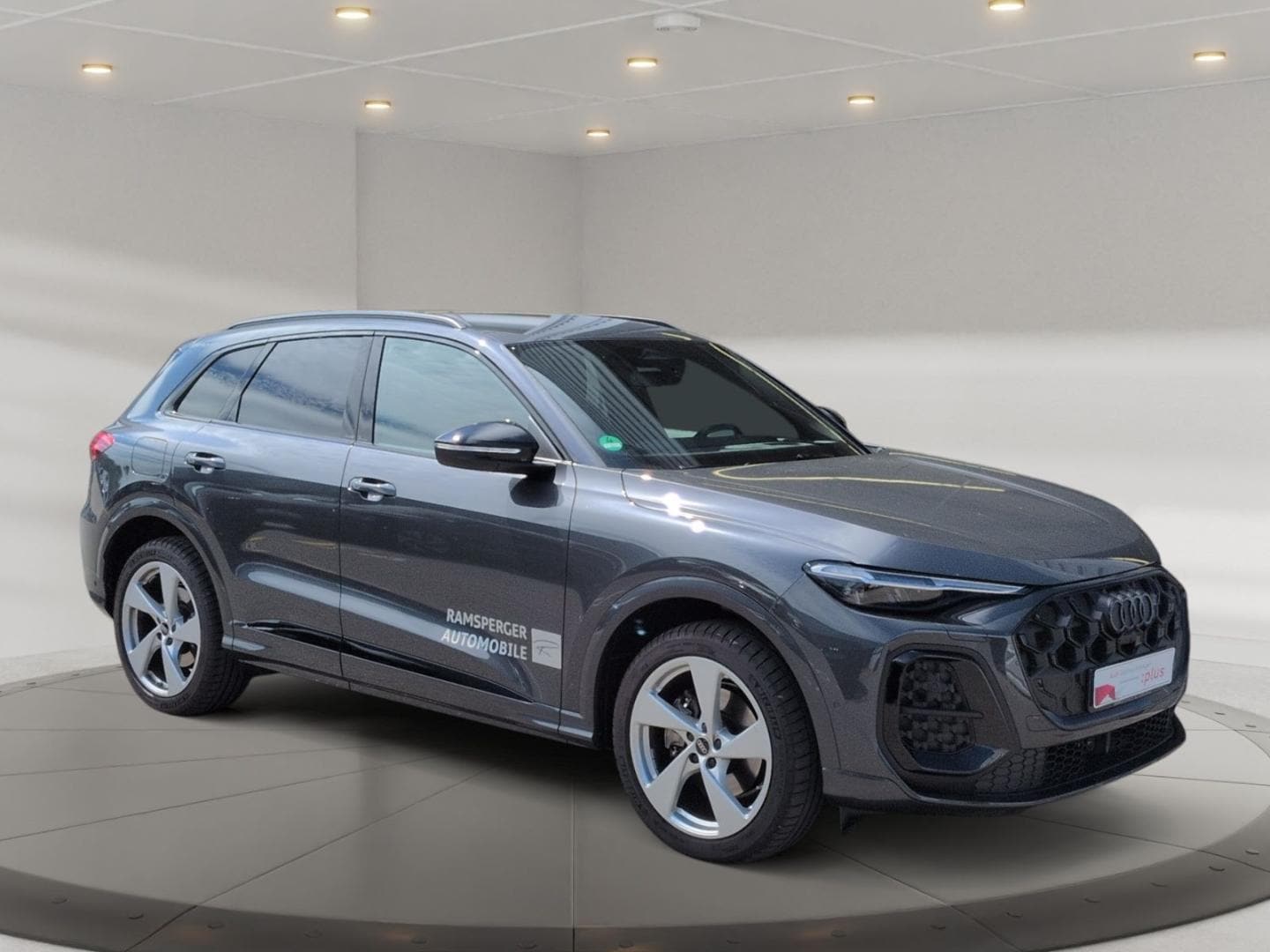 Bild über Audi Q5 SUV TFSI quattro 150 kW S tronic - für weitere Informationen kontaktieren Sie den Audi Partner