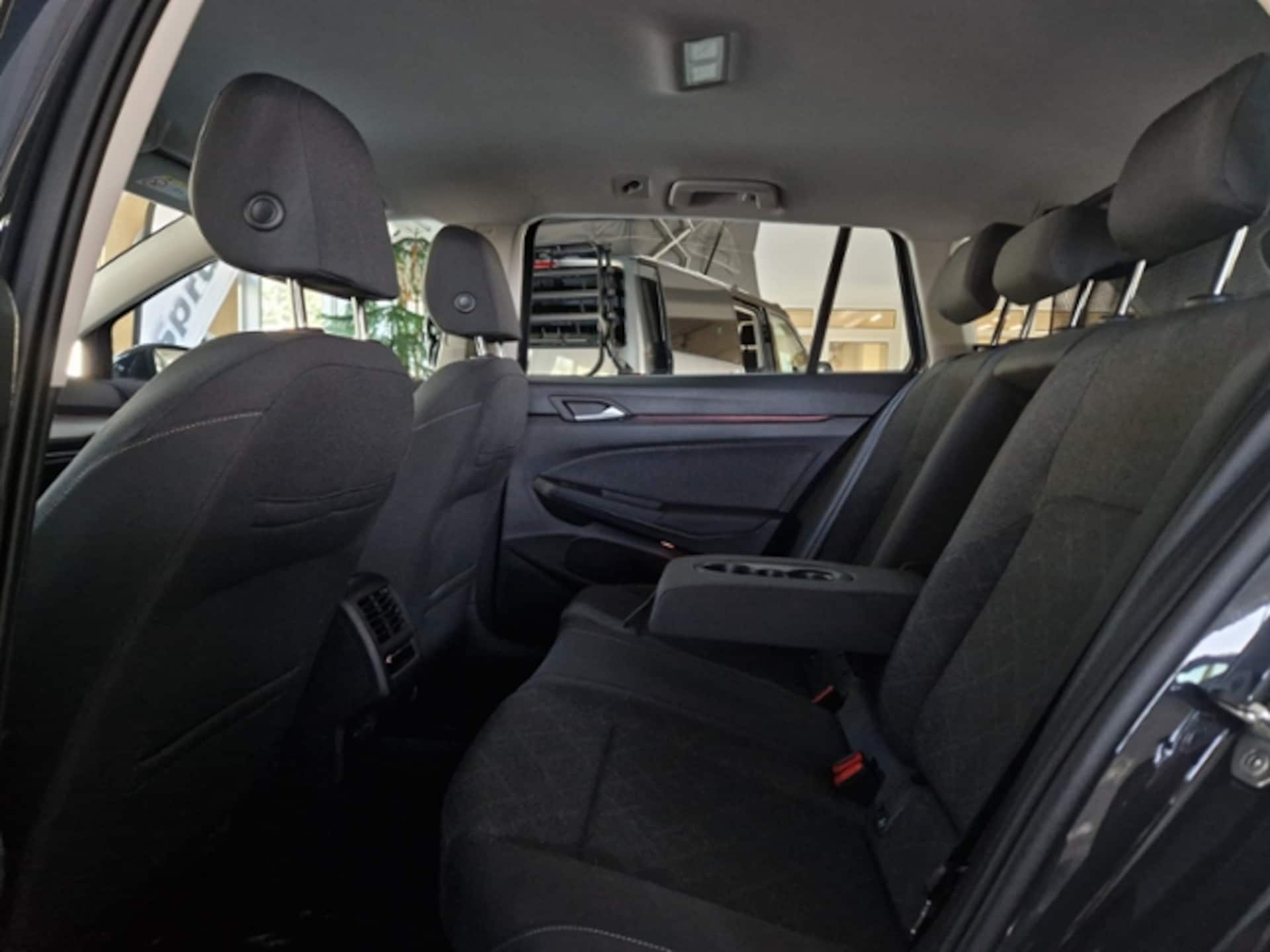 Volkswagen Golf Variant Life