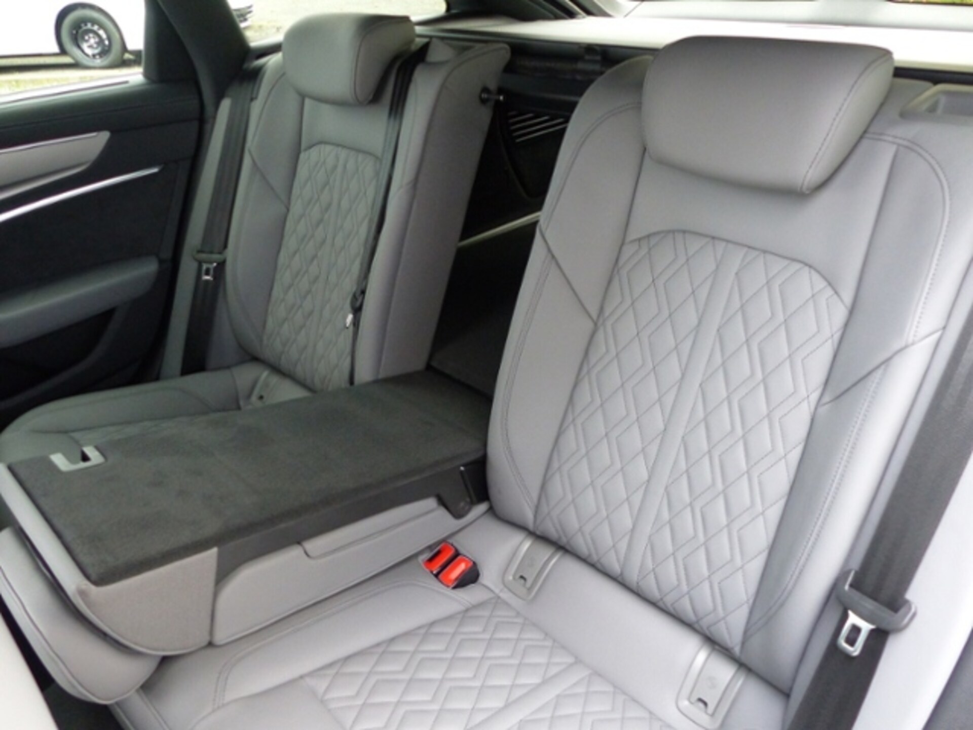 Audi S6 Avant