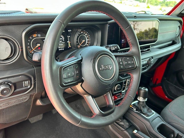 2024 Jeep Wrangler 4-Door Rubicon - Photo 17