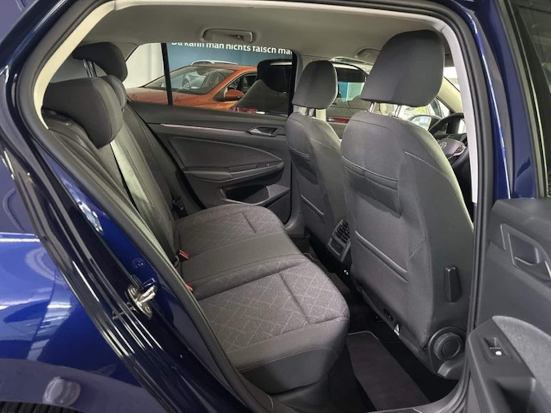 Volkswagen Golf Life