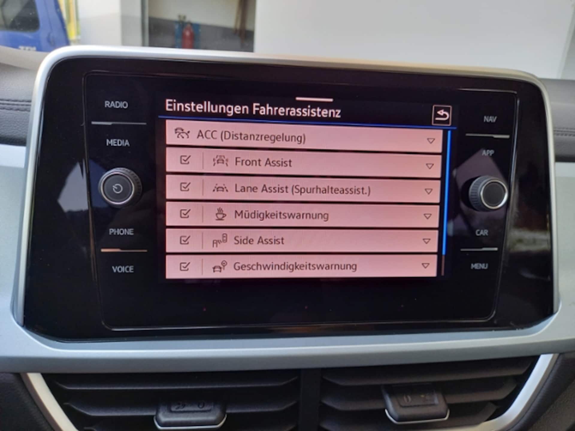 Volkswagen T-Roc Life