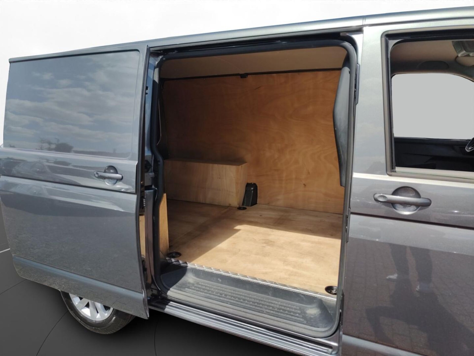 Volkswagen T6.1 Transporter Kasten kurzer Radstand