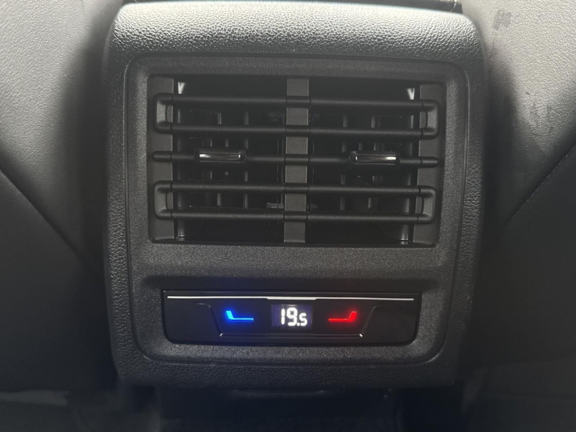 Volkswagen Golf Variant R-Line