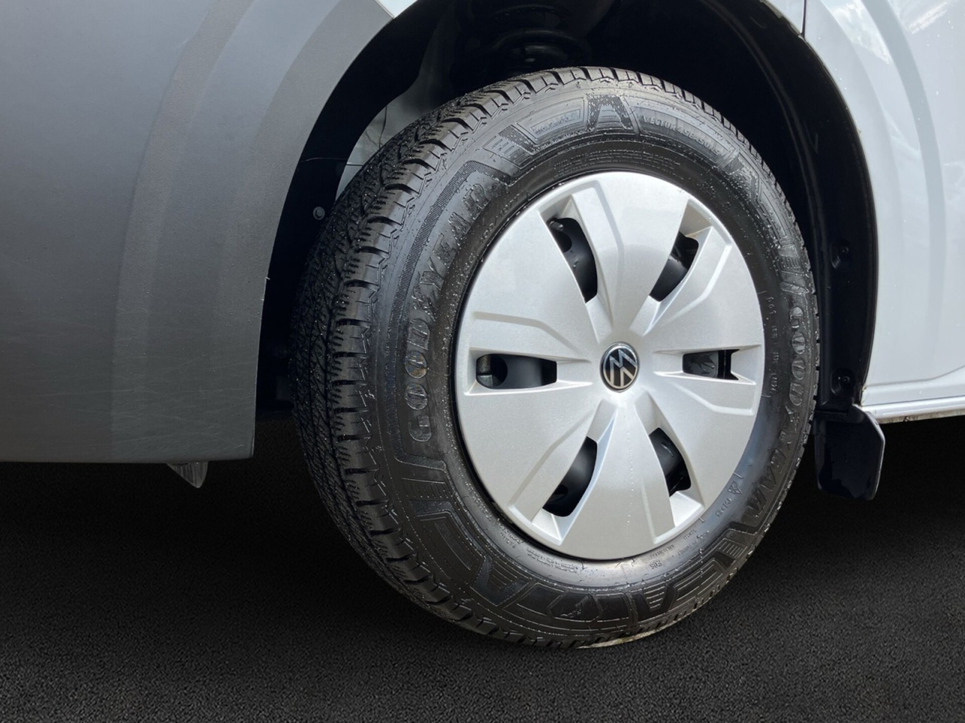 Volkswagen Transporter Kasten kurzer Radstand