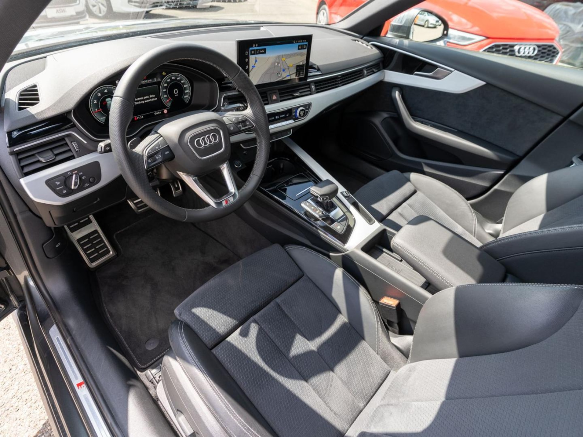 Audi A4 Avant S line