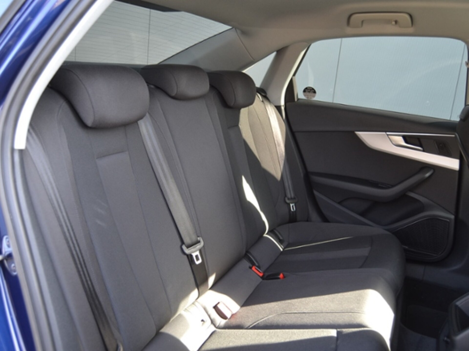 Audi A4 Limousine Advanced