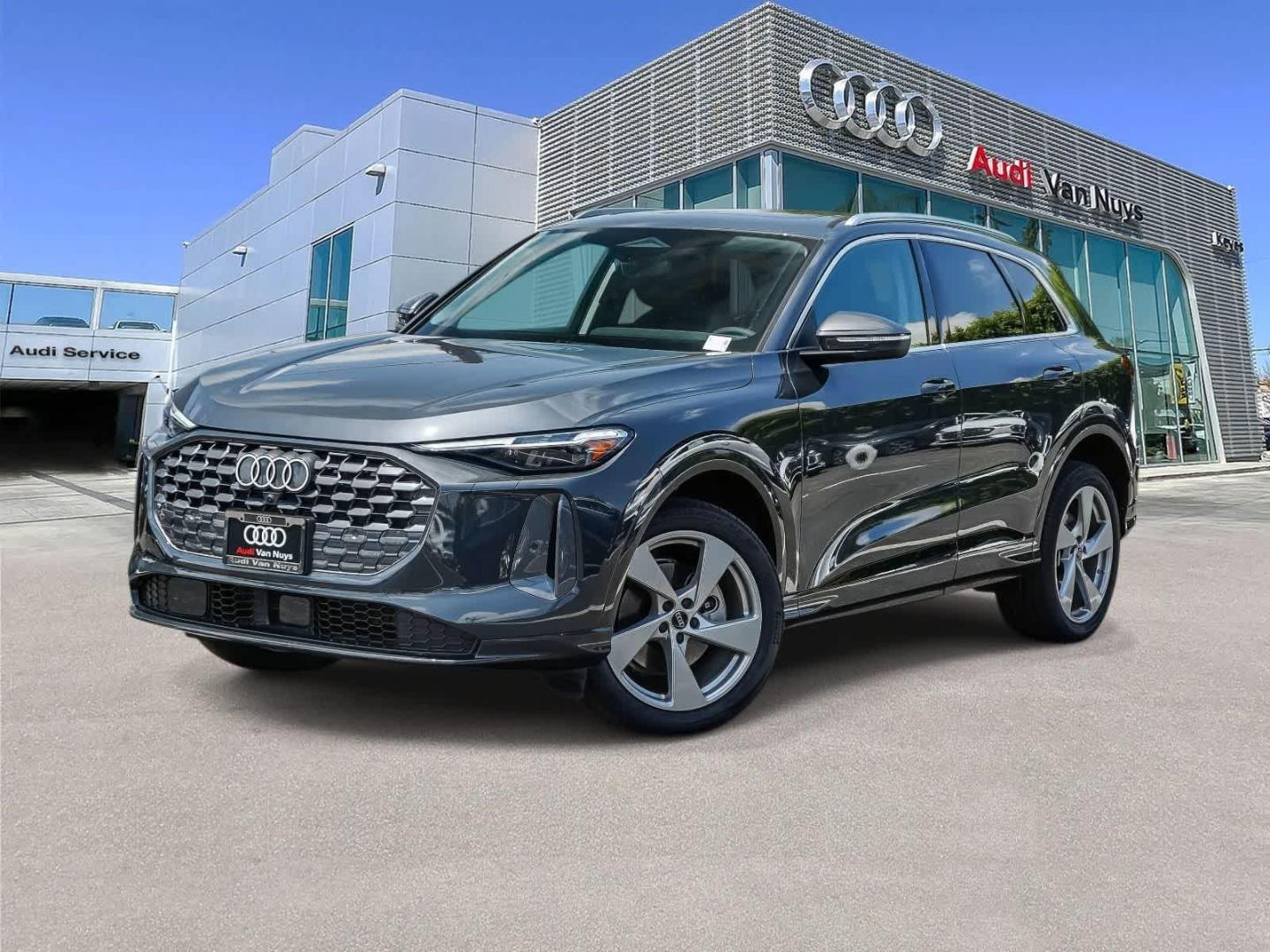 2025 Audi Q5 40 Premium Plus's photo