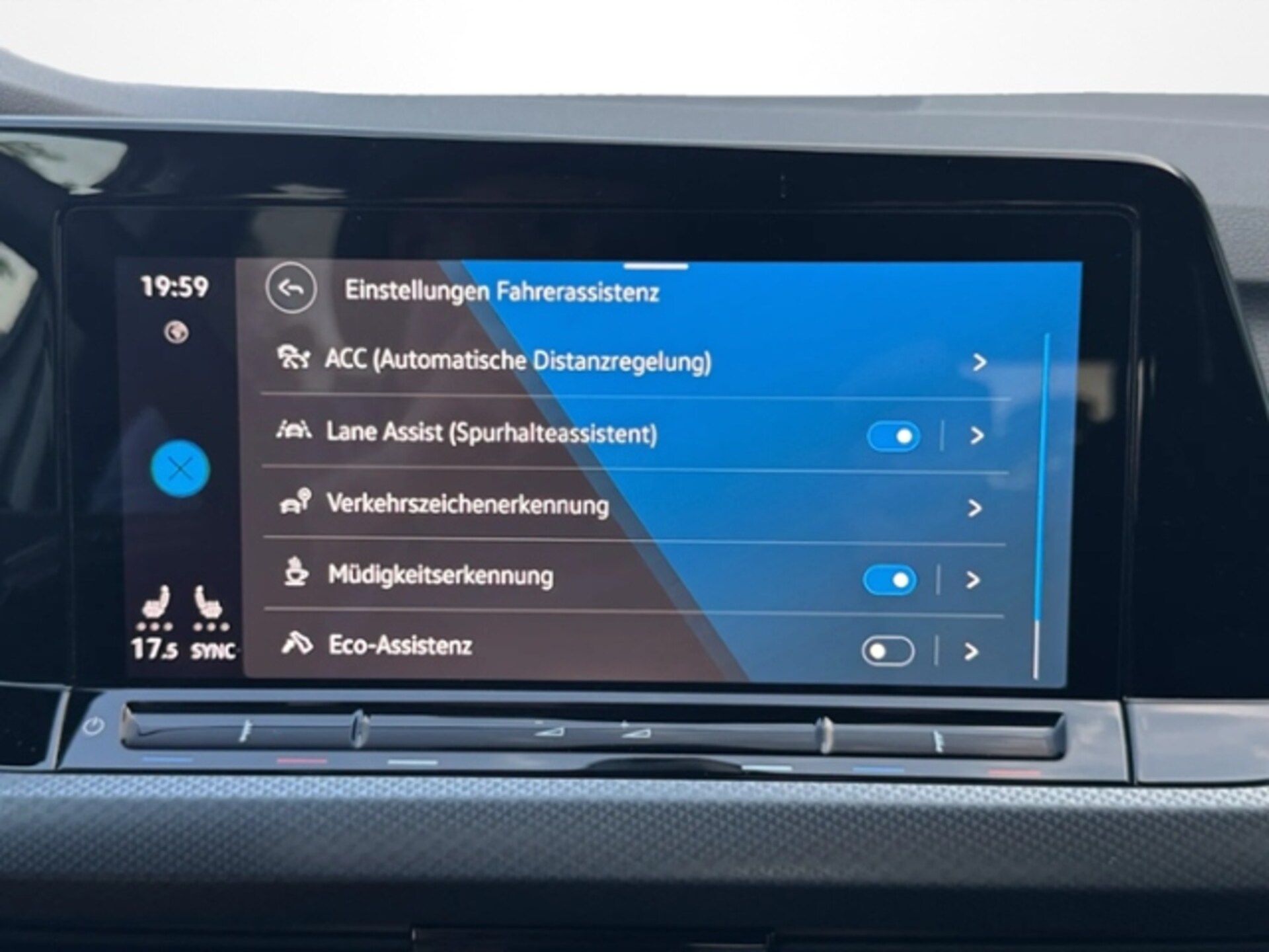 Volkswagen Golf Active