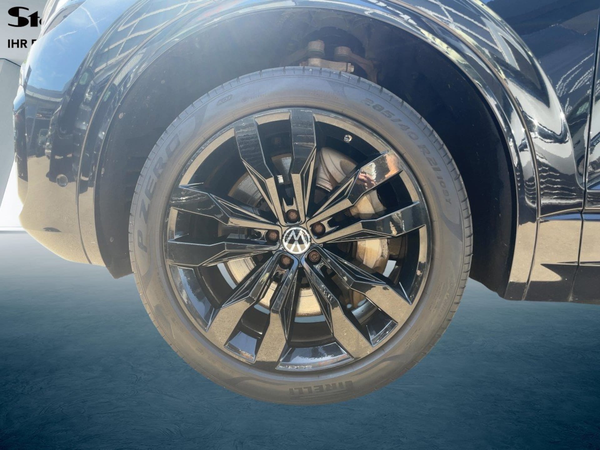 Volkswagen Touareg R