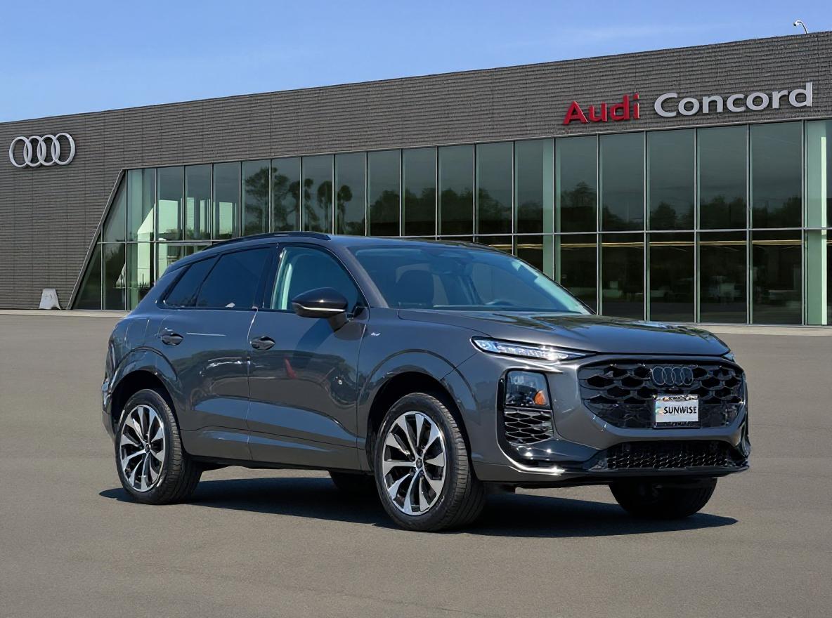 2026 Audi Q3 S line quattro's photo
