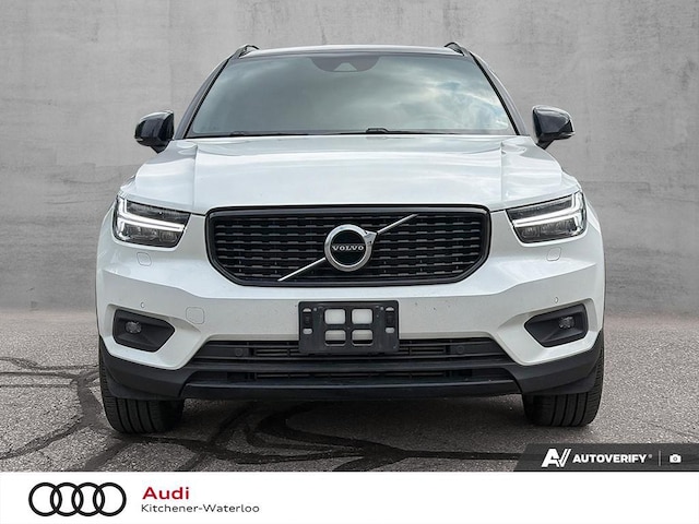 2022 Volvo XC40