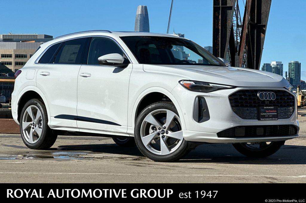 2025 Audi Q5 40 Premium Plus's photo