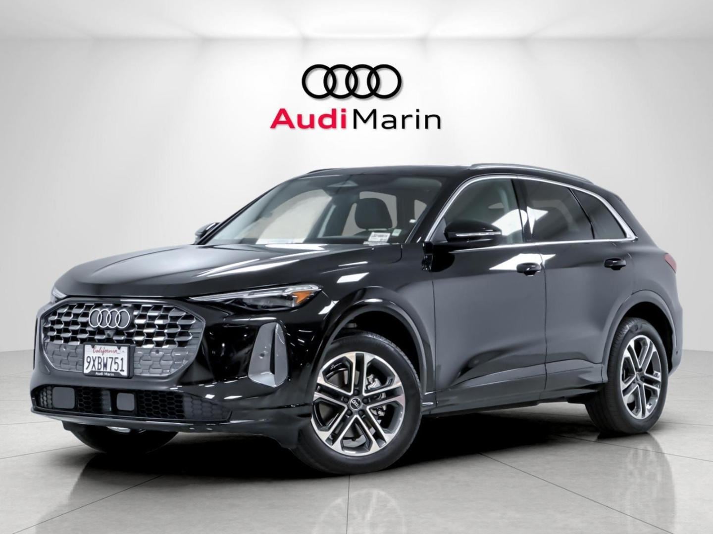 2025 Audi Q5 40 Premium Plus's photo