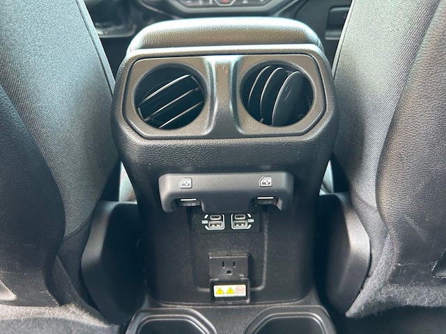 2024 Jeep Wrangler 4-Door Rubicon - Photo 45