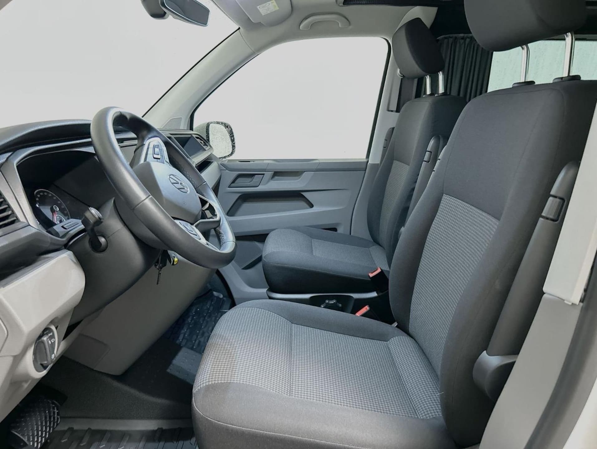 Volkswagen T6.1 Transporter Kasten kurzer Radstand