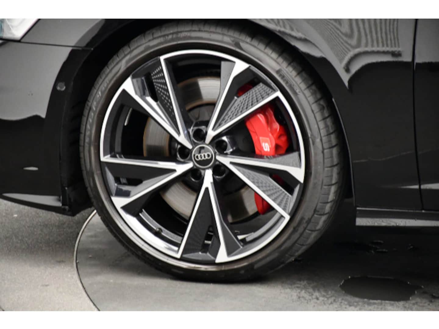 Bild über Audi S6 Avant TDI quattro tiptronic - für weitere Informationen kontaktieren Sie den Audi Partner