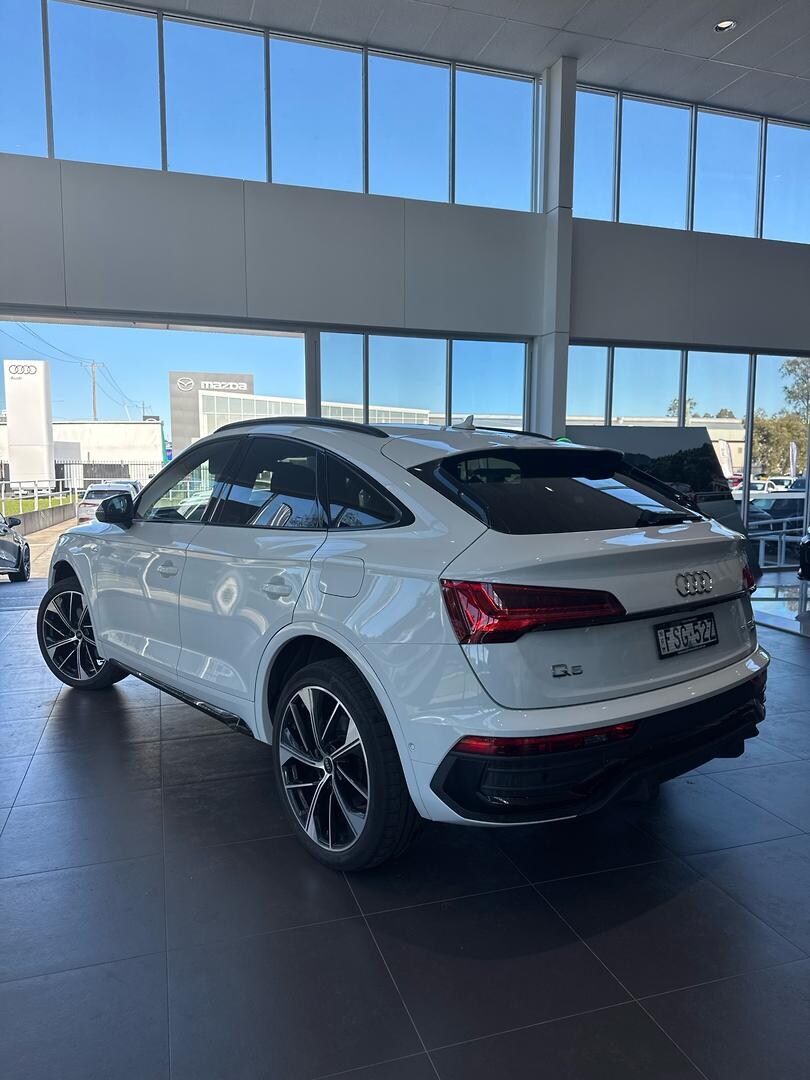 Image about Audi Q5 Sportback TFSI e 55 TFSI e quattro S tronic