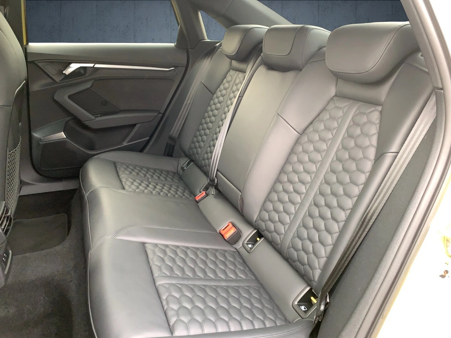 Image about Audi RS 3 Limousine TFSI quattro S tronic