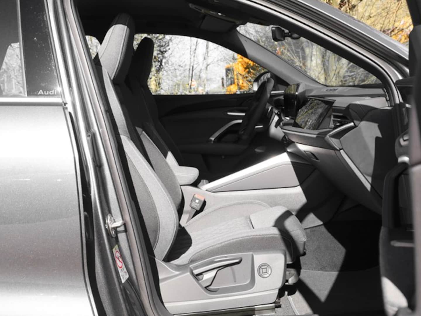Bild über Audi Q5 SUV TDI quattro 150 kW S tronic - für weitere Informationen kontaktieren Sie den Audi Partner
