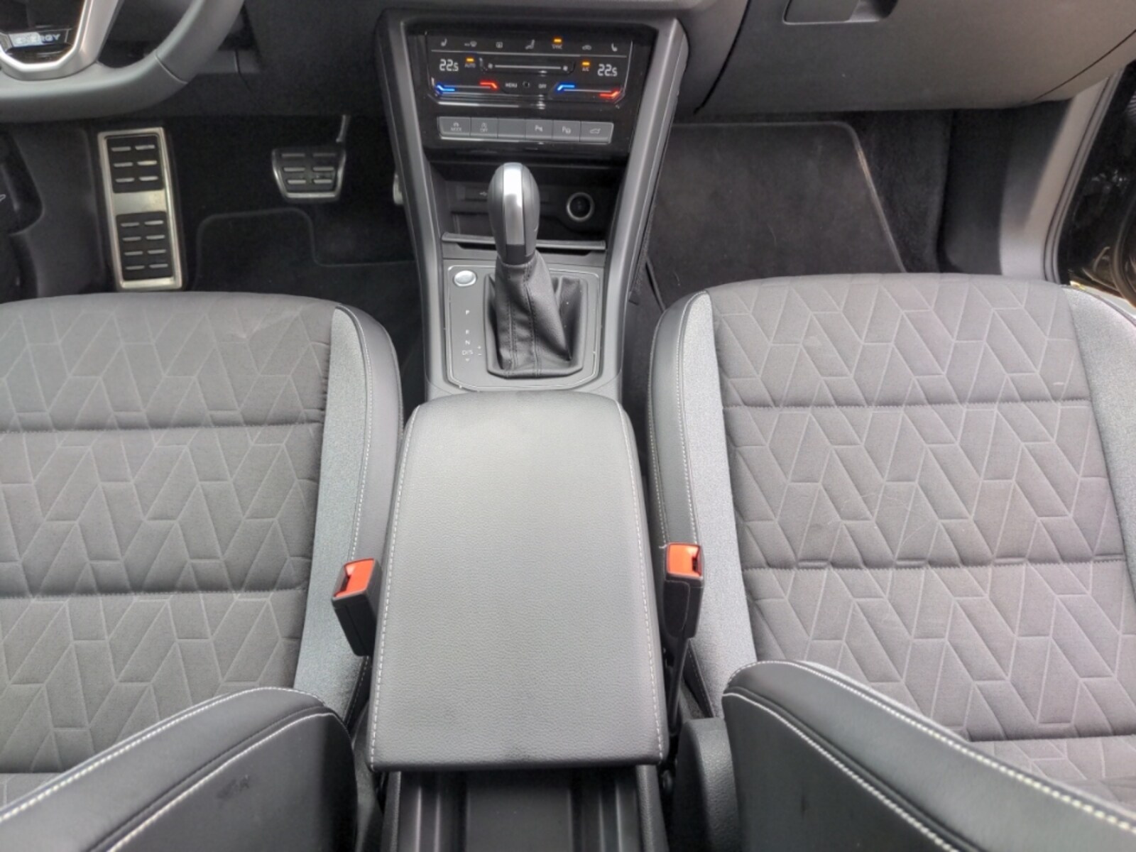 Volkswagen Touran – Bild 13