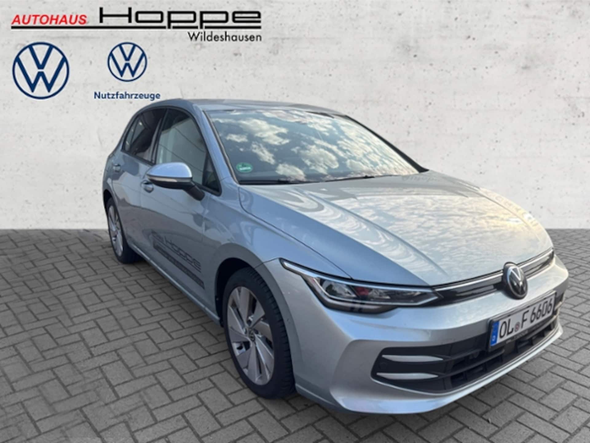 Volkswagen Golf 2025 — VIII 1.5 TSI Goal