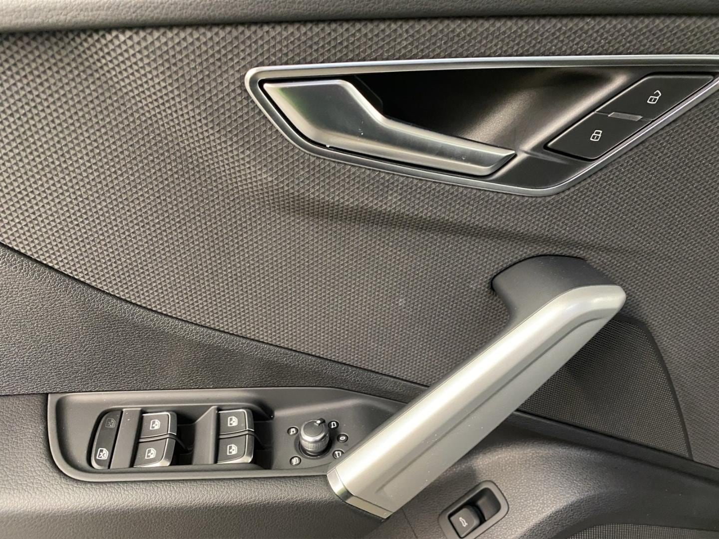 Bild über Audi Q2 advanced 35 TFSI S tronic - für weitere Informationen kontaktieren Sie den Audi Partner