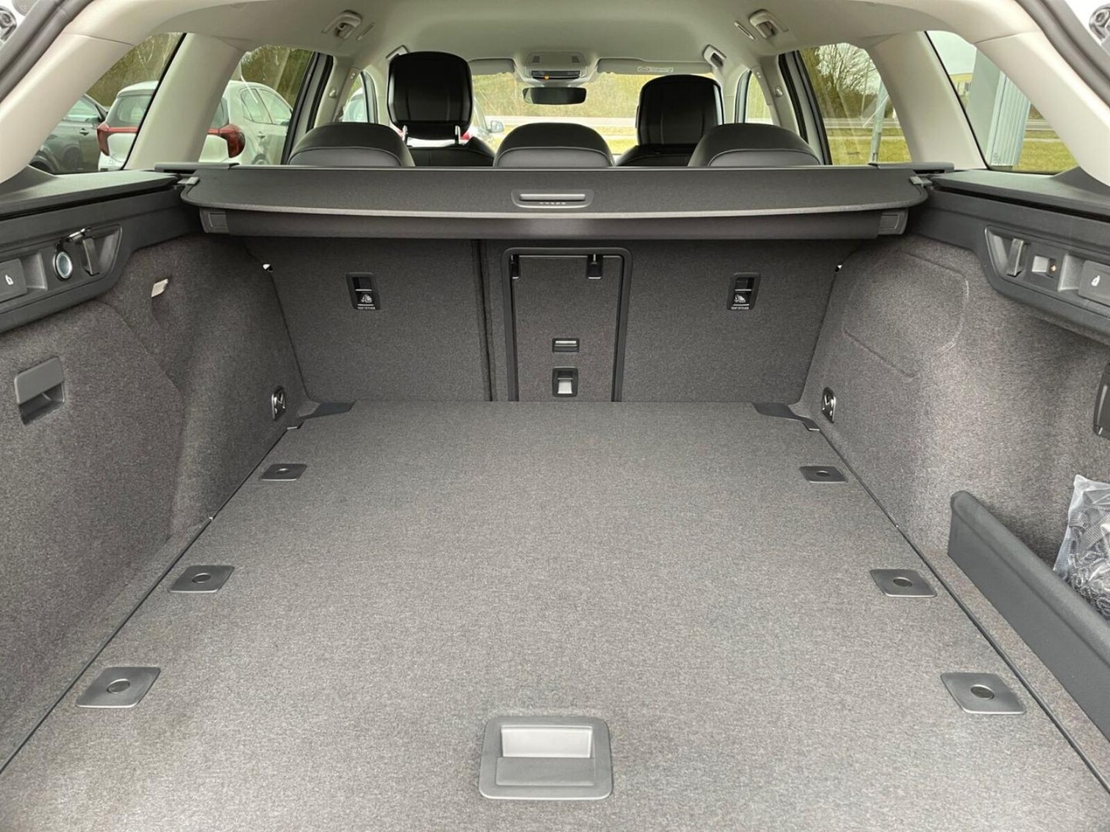 Volkswagen Passat – Bild 16