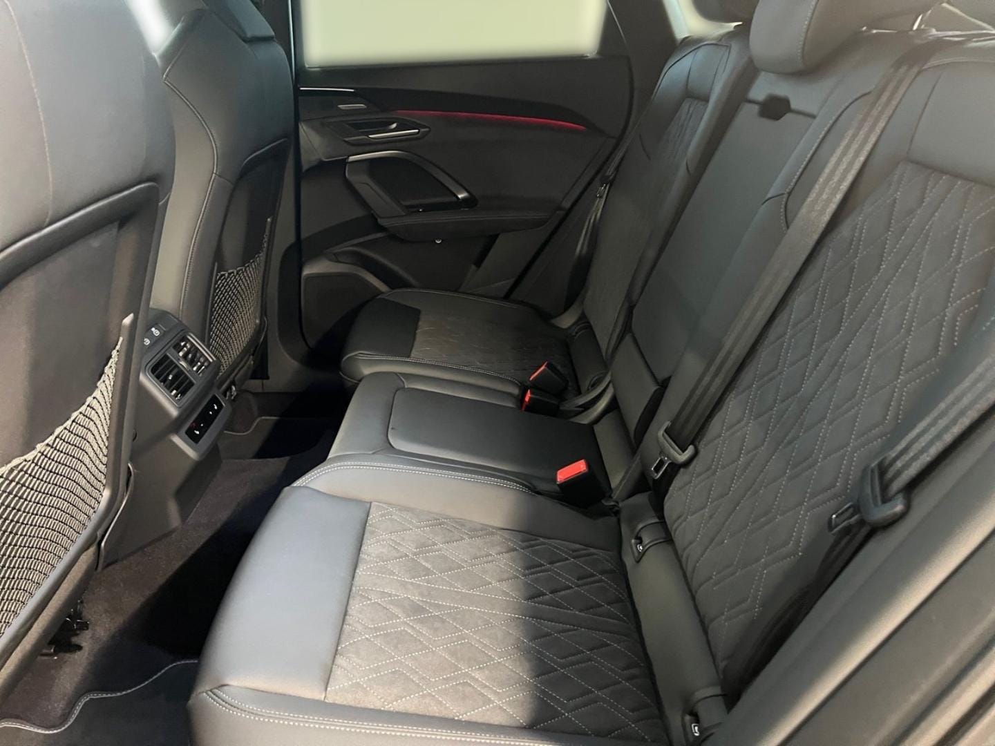 Bild über Audi Q5 Sportback TDI quattro 150 kW S tronic - für weitere Informationen kontaktieren Sie den Audi Partner