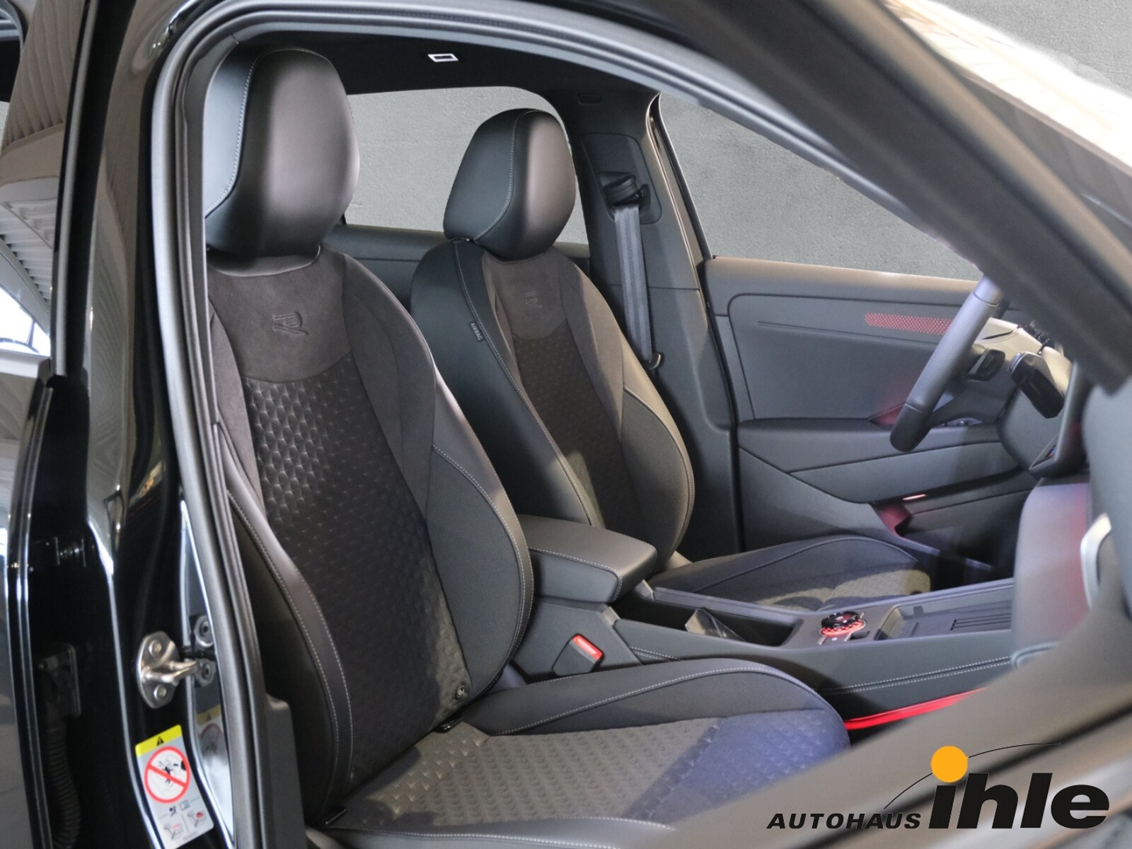 Volkswagen T-Roc – Bild 3