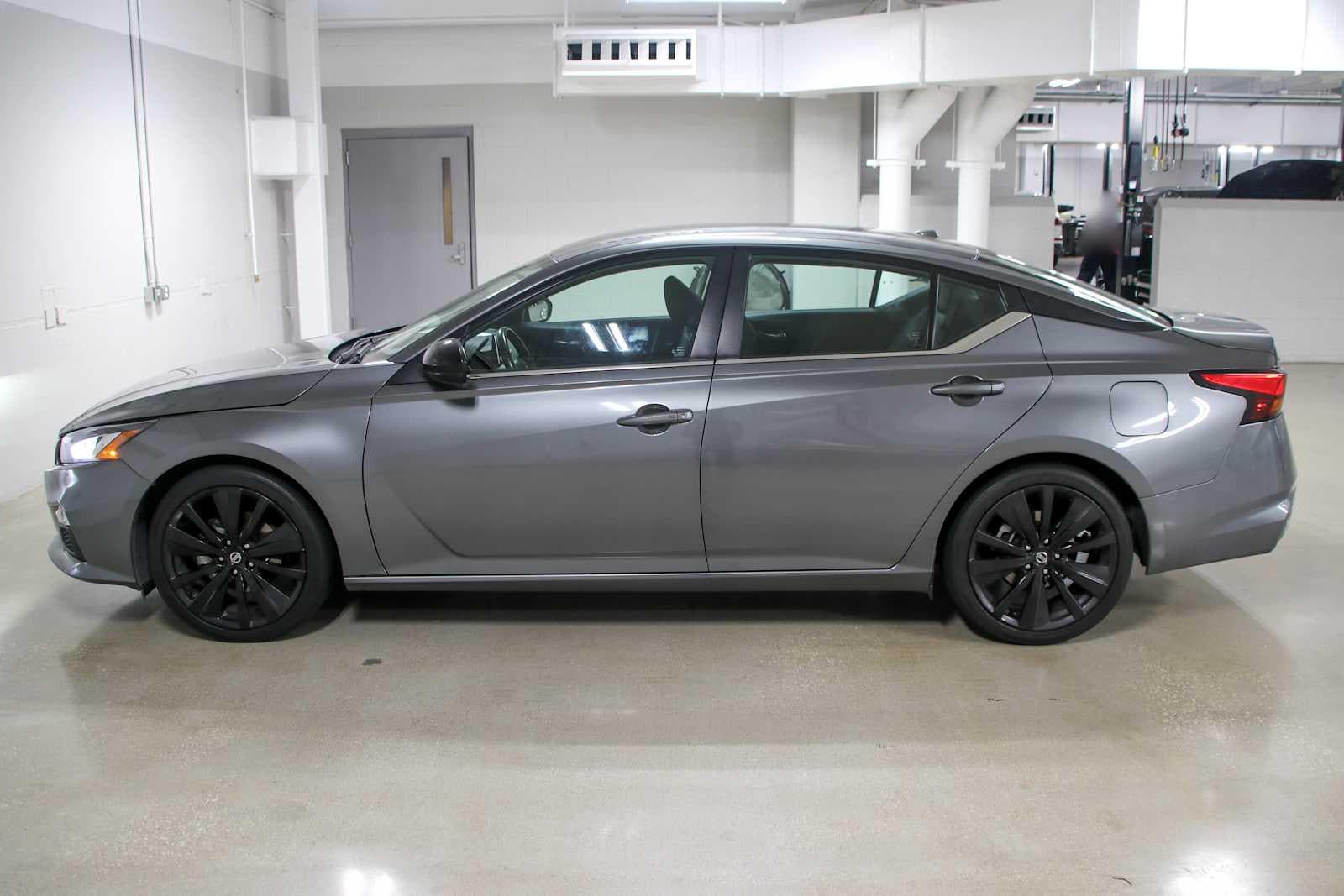 Used 2022 Nissan Altima SR with VIN 1N4BL4CV6NN390374 for sale in Sugar Land, TX