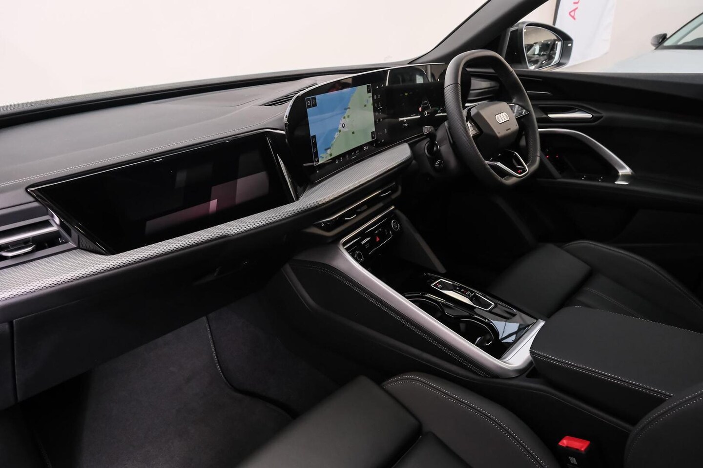 Image about Audi Q5 SUV TDI quattro 150 kW sport