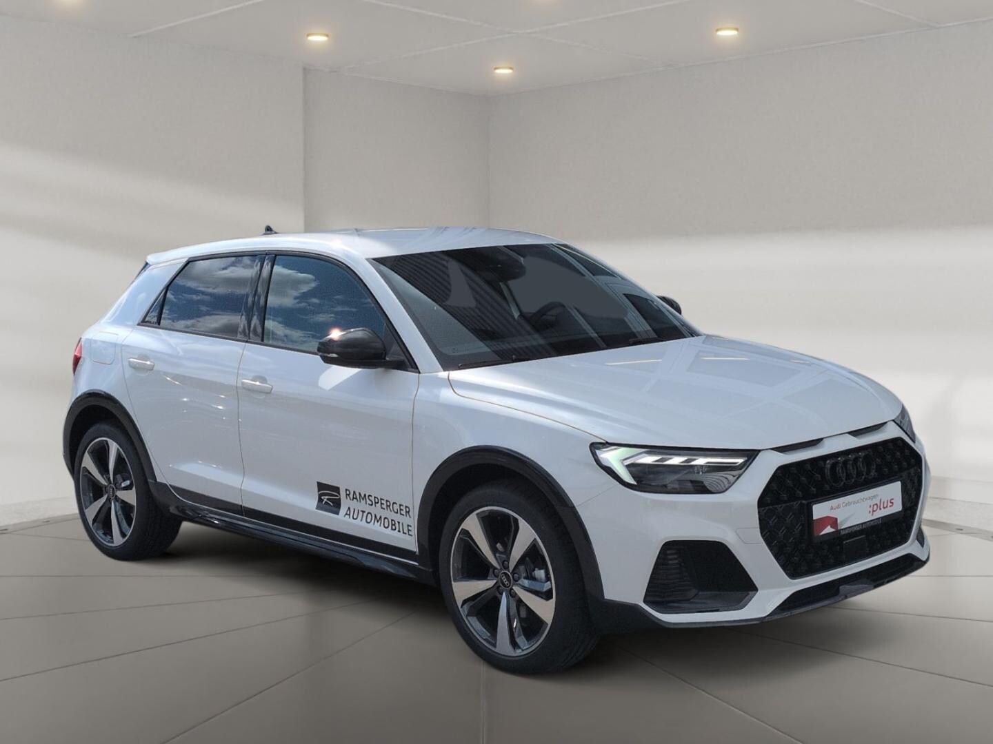 Bild über Audi A1 allstreet 30 TFSI S tronic - für weitere Informationen kontaktieren Sie den Audi Partner