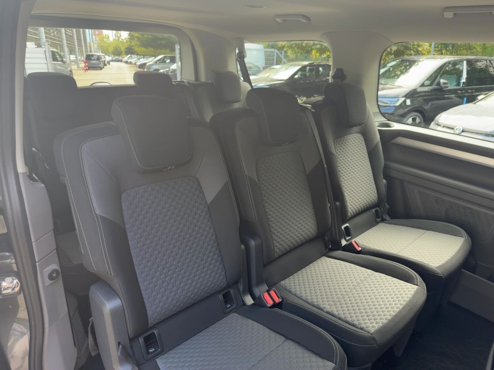 Volkswagen Caravelle – Bild 17