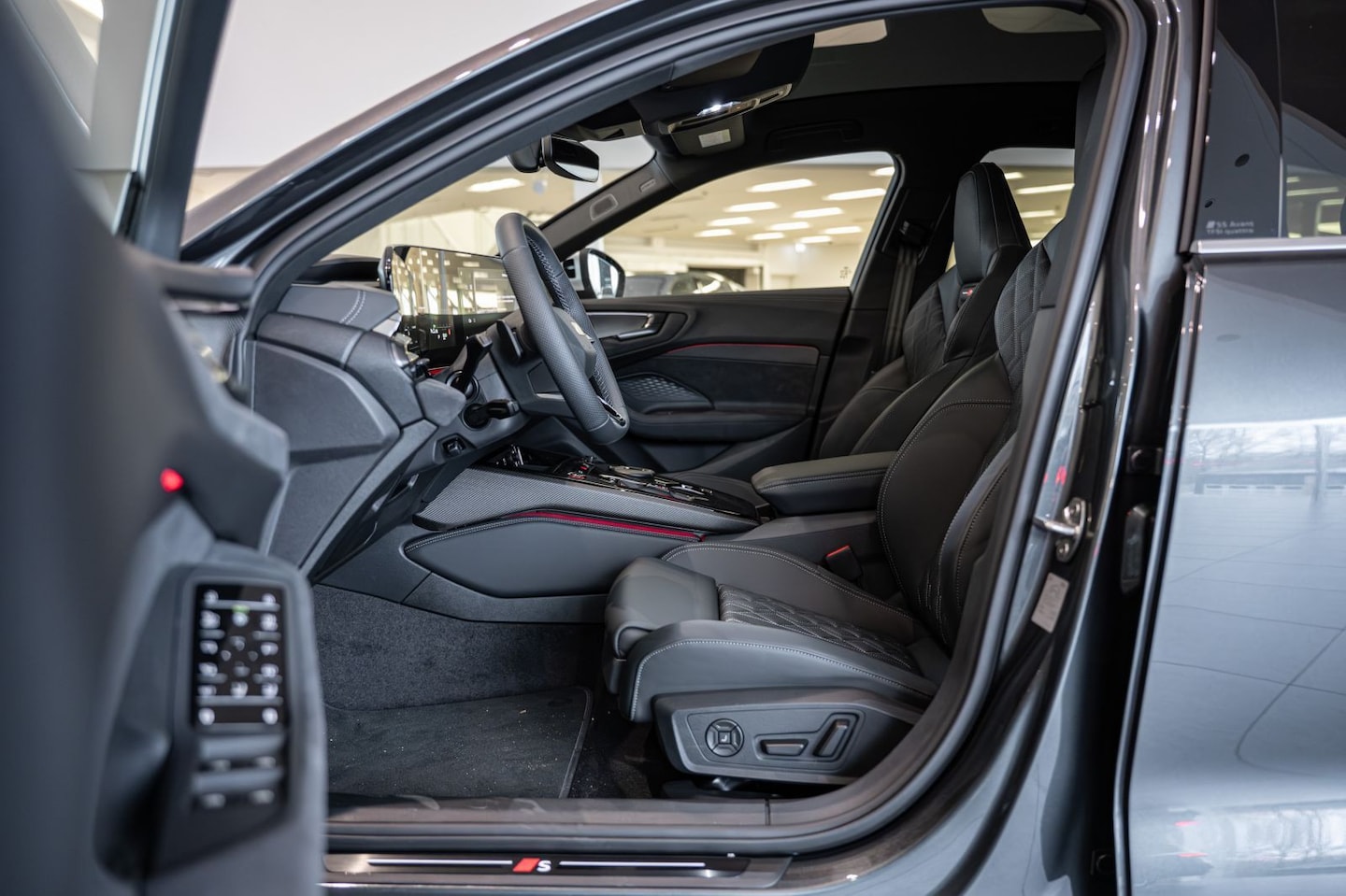 Bild über Audi S5 Avant TFSI 270 kW S tronic - für weitere Informationen kontaktieren Sie den Audi Partner