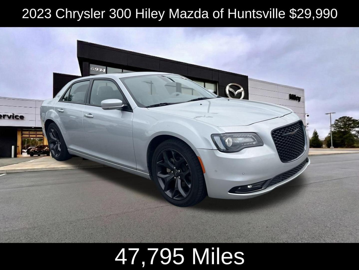 2023 Chrysler 300 S's photo