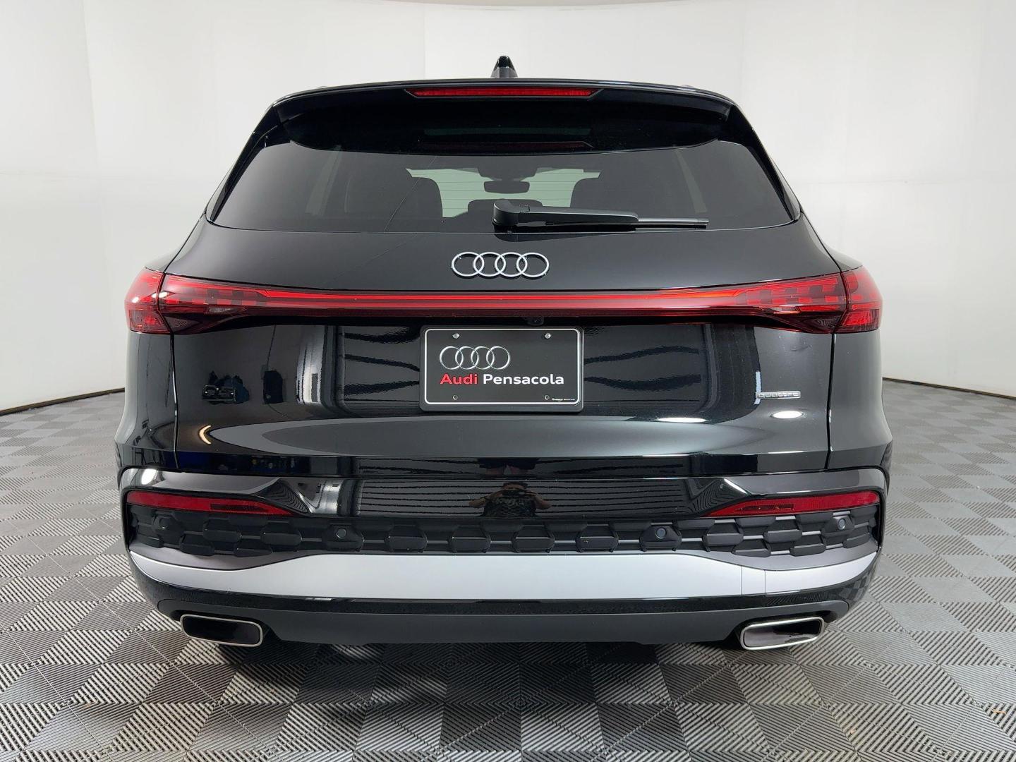 2025 Audi Q5 Premium - Photo 7