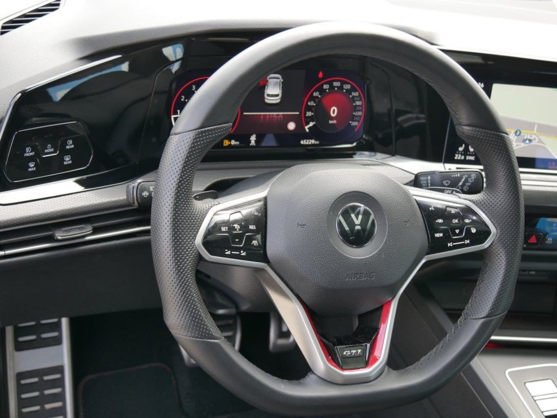 Volkswagen Golf GTI