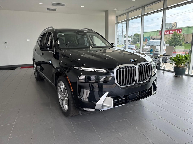 2025 BMW X7
