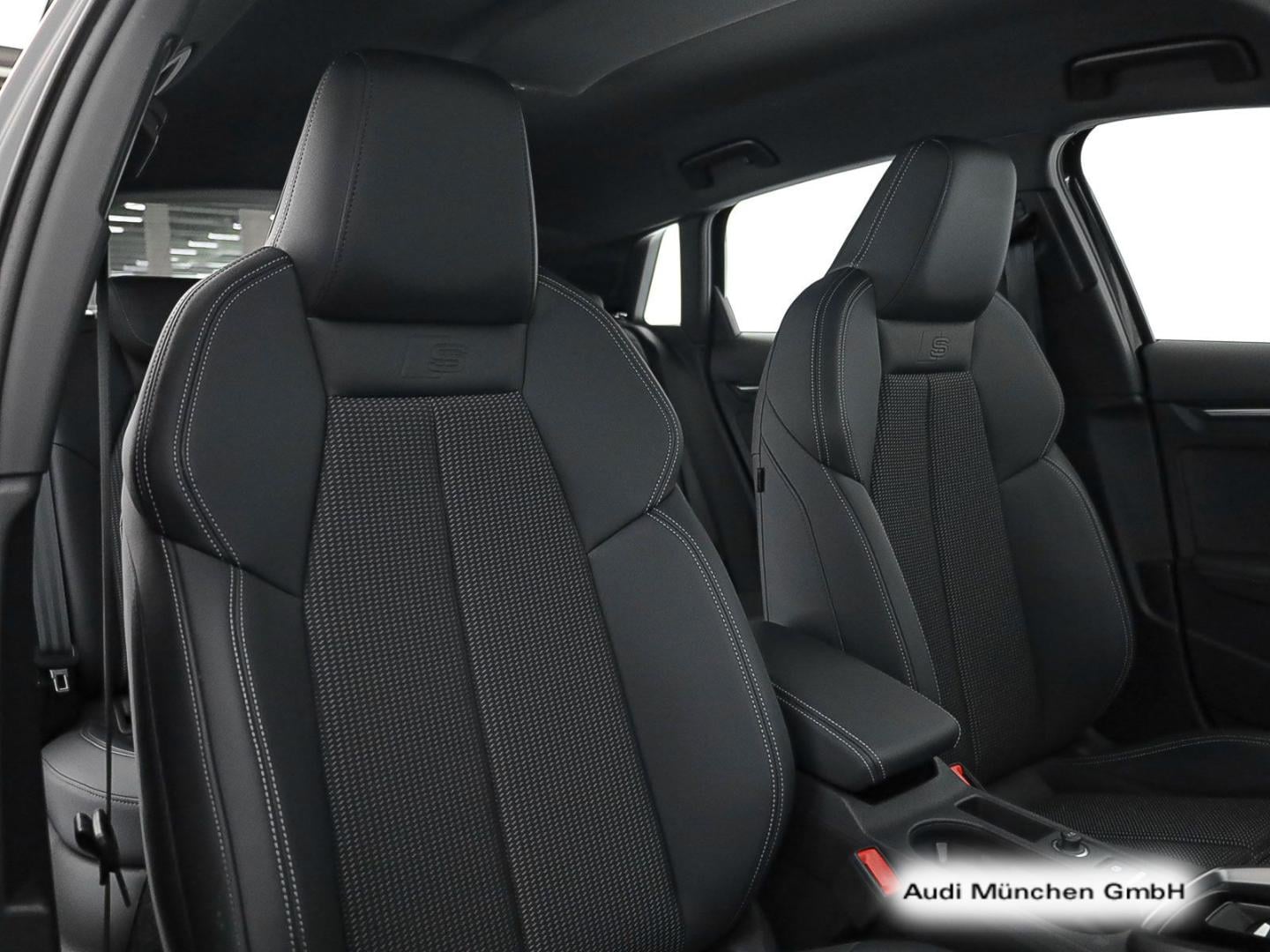 Bild über Audi S3 Sportback TFSI quattro S tronic - für weitere Informationen kontaktieren Sie den Audi Partner