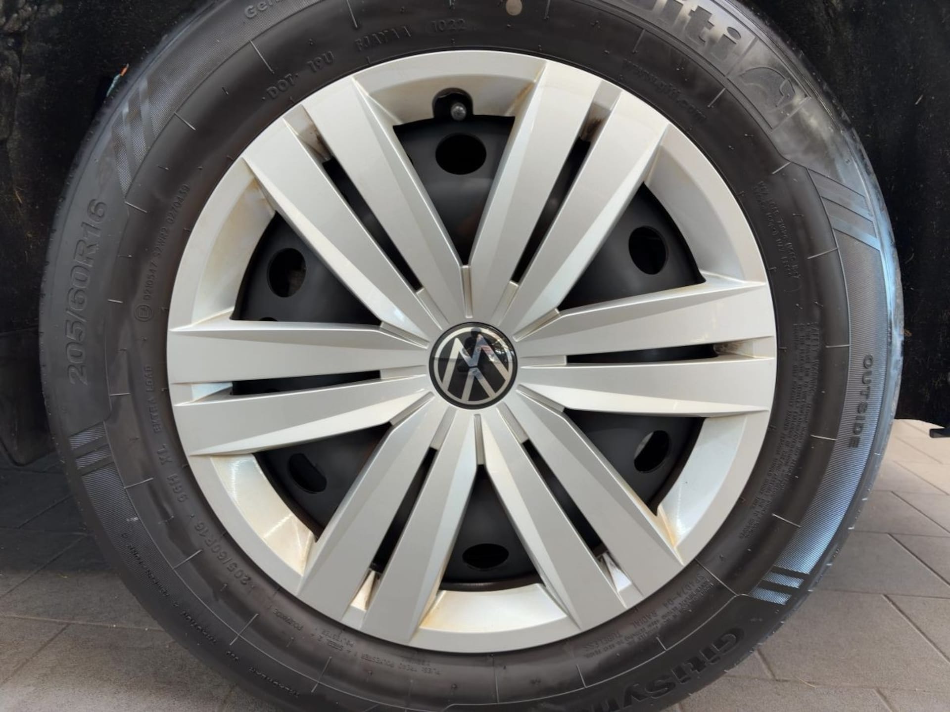 Volkswagen Caddy Maxi Kombi Basis-Modell