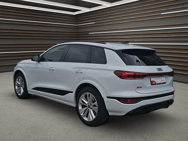 Image about Audi Q6 SUV e-tron e-tron performance