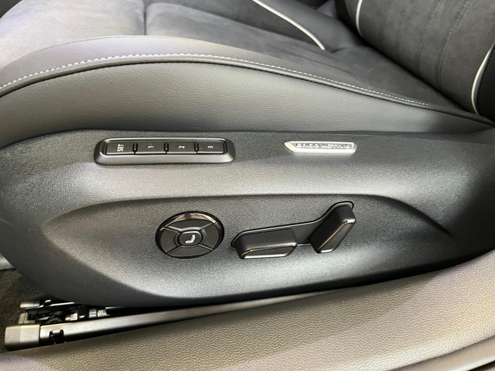 Volkswagen Passat – Bild 17