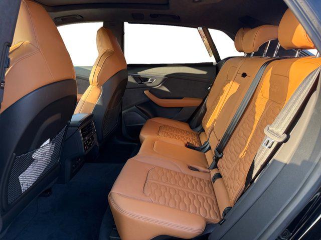 2026 Audi RS Q8 Base - Photo 16