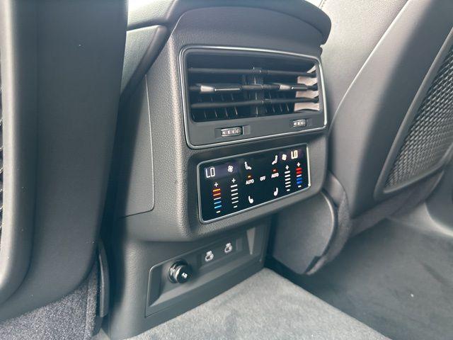 2025 Audi Q8 Premium Plus - Photo 13