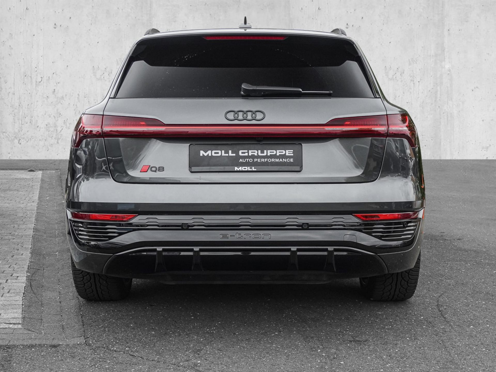 Audi Q8 e-tron S line